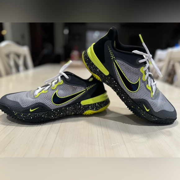 Alpha Huarache Elite 3 Baseball Turf Cleats - Light Smoke Grey Volt -Size M 8.5 - Picture 6 of 13